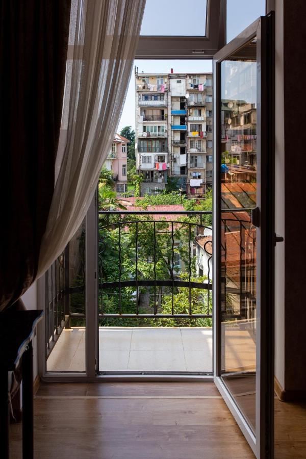 Apartments In The Historical Center Of Batumi, Near The Seaside Park Esterno foto