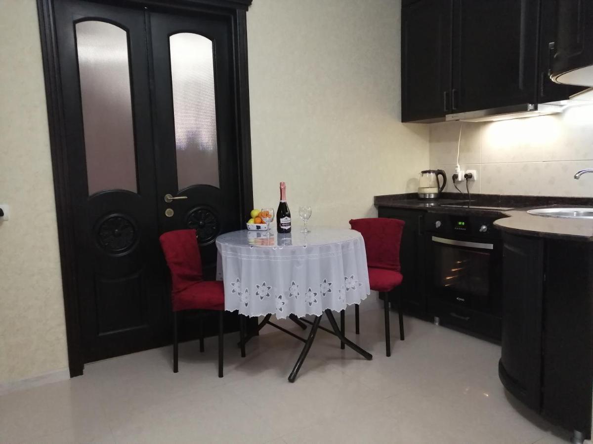 Apartments In The Historical Center Of Batumi, Near The Seaside Park Esterno foto