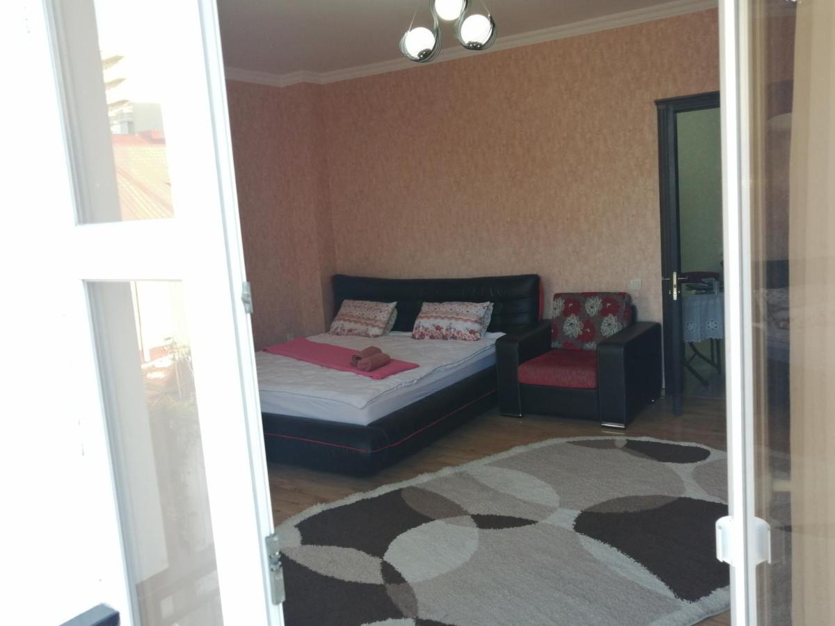 Apartments In The Historical Center Of Batumi, Near The Seaside Park Esterno foto