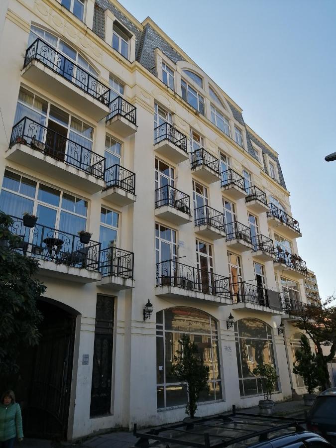 Apartments In The Historical Center Of Batumi, Near The Seaside Park Esterno foto